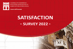 questionario di customer satisfaction - logo camera di commercio di bologna, sfondo rosso, immagine balconcino palazzo mercanzia questionario di customer satisfaction - logo camera di commercio di bologna, sfondo rosso, immagine balconcino palazzo mercanzia