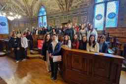 Foto di gruppo della premiazione Storie di Alternanza 2023