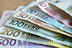 Nuovi contributi per i settori economici danneggiati dal Covid Nuovi contributi per i settori economici danneggiati dal Covid.