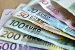 RISTORI, 30 MILIONI DI EURO DALLA REGIONE RISTORI, 30 MILIONI DI EURO DALLA REGIONE