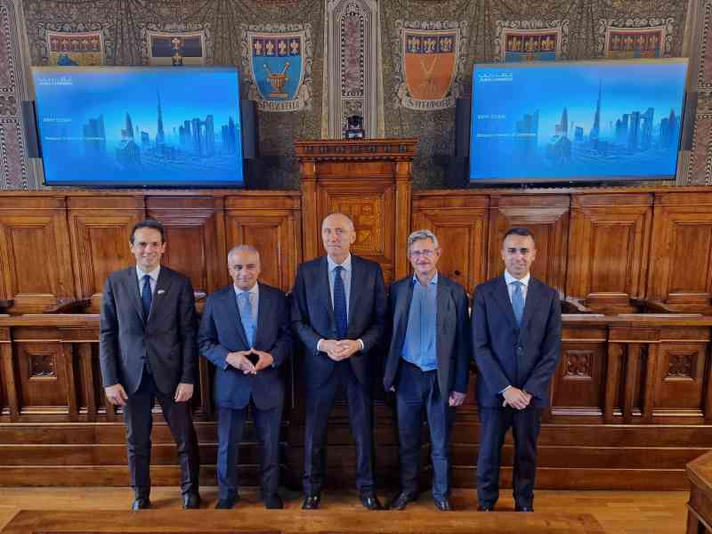 L’AMBASCIATORE DEGLI EMIRATI ARABI UNITI E DUBAI CHAMBERS IN CAMERA DI COMMERCIO