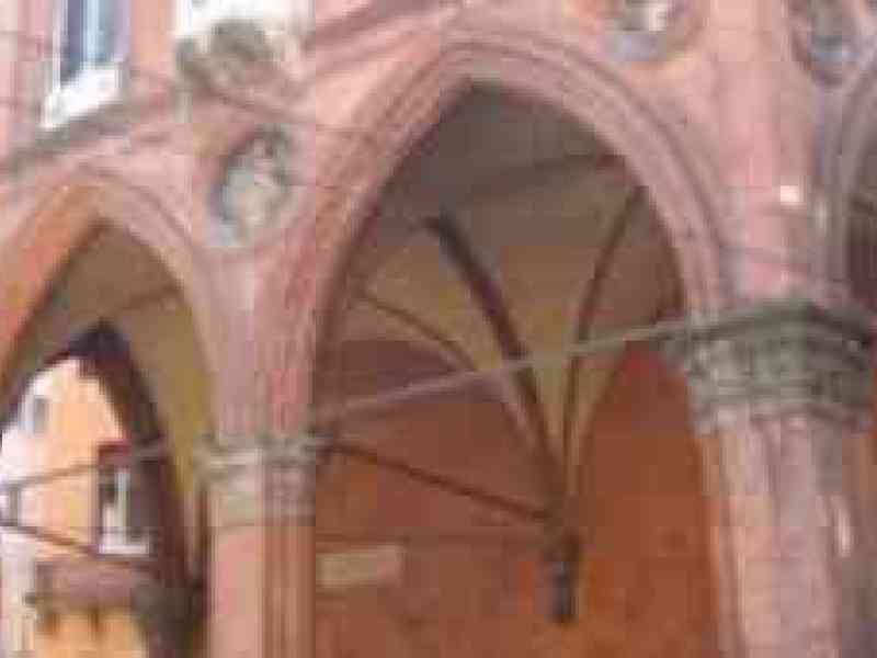 possibili rallentamenti nei servizi 2 agosto 2021 - loggia palazzo mercanzia