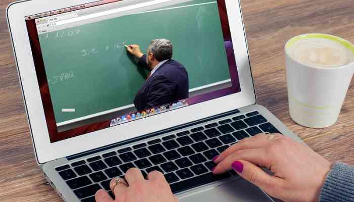 Seminari e corsi rivolti alle imprese e percorsi per l’orientamento dei giovani